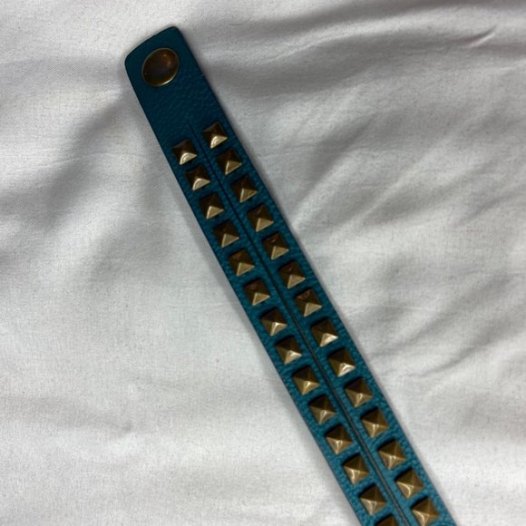 Turquoise Gem-Studded Wrap-Around Bracelet - Picture 5 of 5